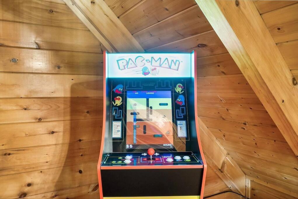 Cabin-N-Smokys! Indoor Resort Pool Views Hot Tub Game Room 塞维尔维尔 外观 照片
