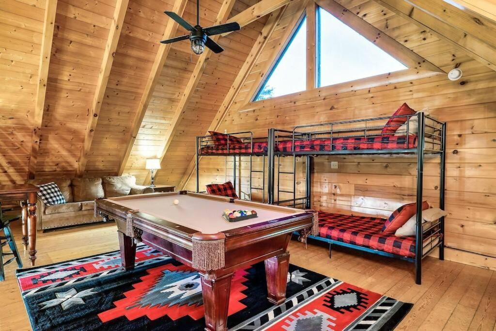 Cabin-N-Smokys! Indoor Resort Pool Views Hot Tub Game Room 塞维尔维尔 外观 照片