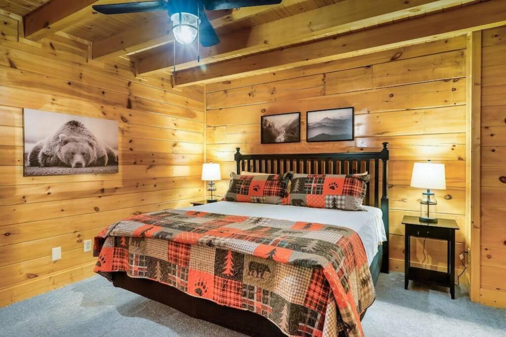 Cabin-N-Smokys! Indoor Resort Pool Views Hot Tub Game Room 塞维尔维尔 外观 照片